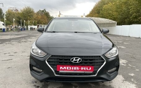 Hyundai Solaris II рестайлинг, 2017 год, 1 100 000 рублей, 5 фотография