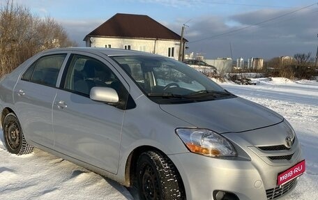 Toyota Yaris III рестайлинг, 2008 год, 1 000 000 рублей, 1 фотография