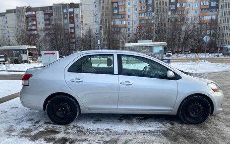 Toyota Yaris III рестайлинг, 2008 год, 1 000 000 рублей, 6 фотография