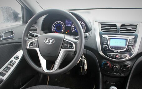 Hyundai Solaris II рестайлинг, 2012 год, 810 000 рублей, 15 фотография