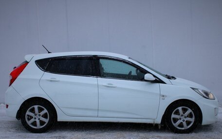 Hyundai Solaris II рестайлинг, 2012 год, 810 000 рублей, 8 фотография