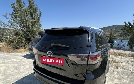 Toyota Highlander III, 2014 год, 3 500 000 рублей, 9 фотография