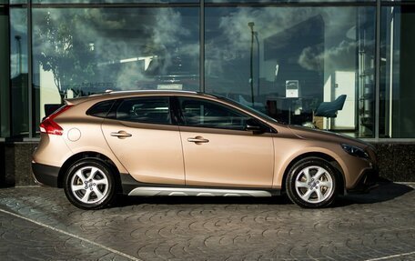 Volvo V40 Cross Country I, 2013 год, 1 589 000 рублей, 5 фотография