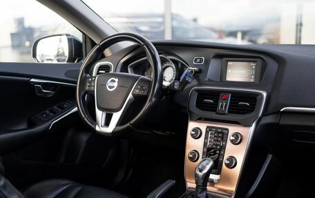 Volvo V40 Cross Country I, 2013 год, 1 589 000 рублей, 21 фотография