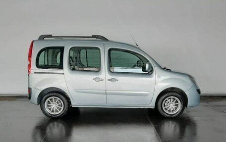 Renault Kangoo II рестайлинг, 2012 год, 1 050 000 рублей, 4 фотография