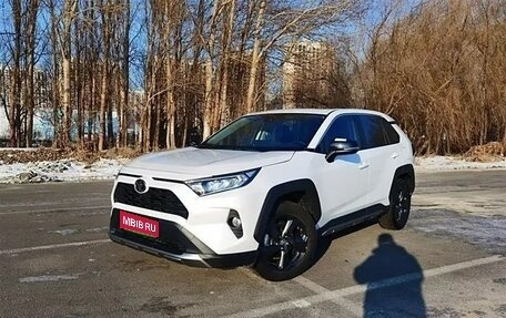 Toyota RAV4, 2022 год, 2 750 000 рублей, 1 фотография