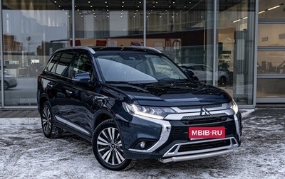 Mitsubishi Outlander III рестайлинг 3, 2019 год, 3 071 000 рублей, 1 фотография