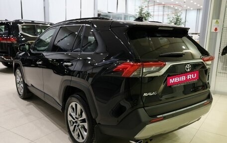 Toyota RAV4, 2024 год, 6 300 000 рублей, 8 фотография