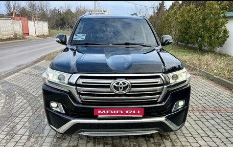 Toyota Land Cruiser 200, 2011 год, 3 400 000 рублей, 5 фотография