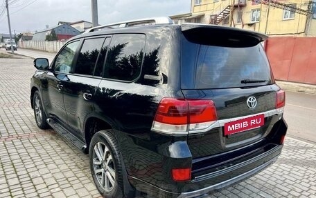 Toyota Land Cruiser 200, 2011 год, 3 400 000 рублей, 6 фотография