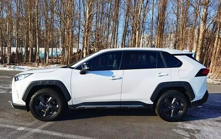 Toyota RAV4, 2022 год, 2 750 000 рублей, 3 фотография