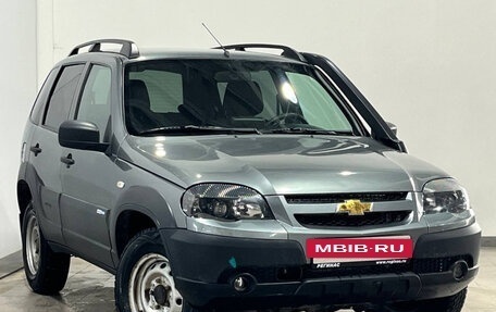 Chevrolet Niva I рестайлинг, 2020 год, 870 000 рублей, 3 фотография