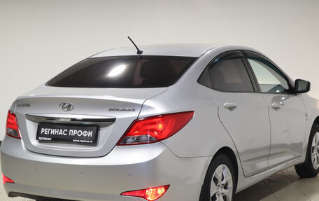 Hyundai Solaris II рестайлинг, 2015 год, 875 000 рублей, 6 фотография