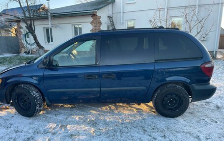 Chrysler Voyager IV, 2001 год, 550 000 рублей, 2 фотография