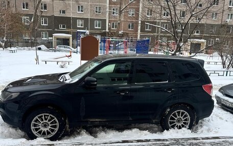 Subaru Forester, 2011 год, 2 050 000 рублей, 2 фотография