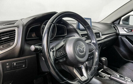 Mazda 3, 2017 год, 1 490 000 рублей, 13 фотография