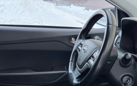 Hyundai Solaris II рестайлинг, 2018 год, 1 050 000 рублей, 10 фотография