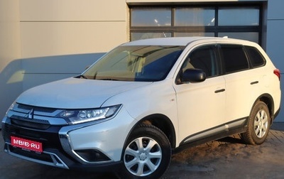 Mitsubishi Outlander III рестайлинг 3, 2019 год, 2 049 000 рублей, 1 фотография