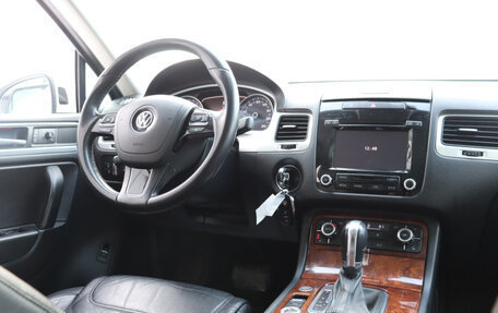 Volkswagen Touareg III, 2013 год, 2 249 000 рублей, 25 фотография