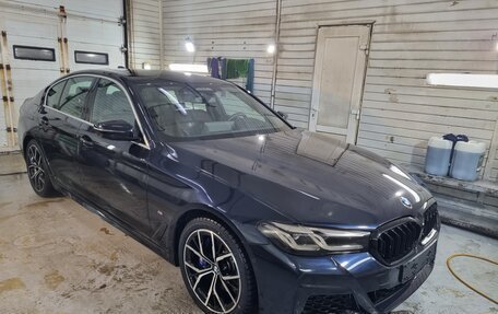 BMW 5 серия, 2022 год, 7 100 000 рублей, 17 фотография