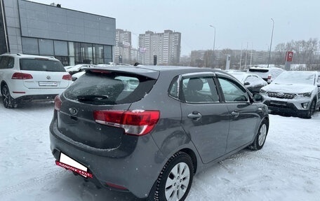 KIA Rio III рестайлинг, 2017 год, 949 000 рублей, 2 фотография