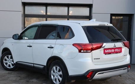 Mitsubishi Outlander III рестайлинг 3, 2019 год, 2 049 000 рублей, 6 фотография