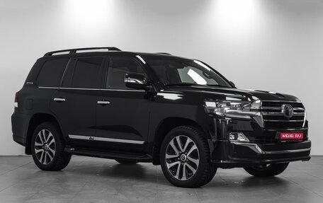 Toyota Land Cruiser 200, 2019 год, 8 399 000 рублей, 1 фотография