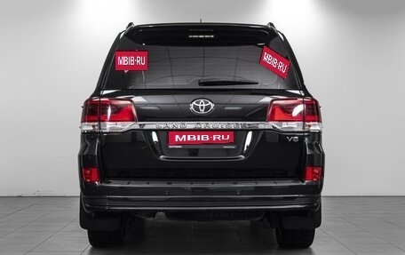 Toyota Land Cruiser 200, 2019 год, 8 399 000 рублей, 4 фотография