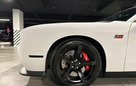 Dodge Challenger III рестайлинг 2, 2021 год, 5 500 000 рублей, 5 фотография