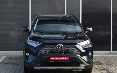 Toyota RAV4, 2019 год, 3 640 000 рублей, 3 фотография