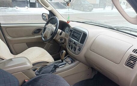 Ford Escape II, 2004 год, 450 000 рублей, 3 фотография