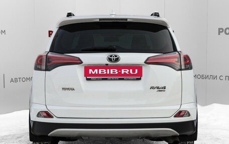 Toyota RAV4, 2016 год, 2 169 000 рублей, 6 фотография