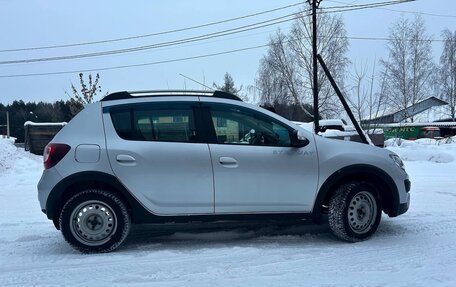 Renault Sandero II рестайлинг, 2015 год, 980 000 рублей, 4 фотография