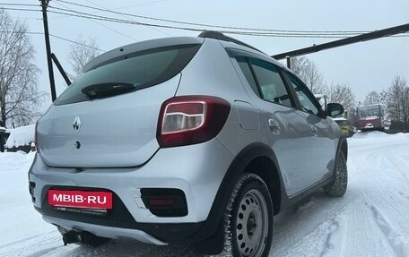 Renault Sandero II рестайлинг, 2015 год, 980 000 рублей, 19 фотография