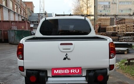 Mitsubishi L200 IV рестайлинг, 2012 год, 1 290 000 рублей, 8 фотография