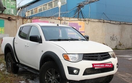 Mitsubishi L200 IV рестайлинг, 2012 год, 1 290 000 рублей, 3 фотография