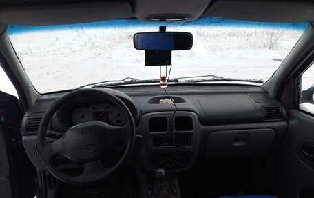 Renault Clio III, 2001 год, 250 000 рублей, 3 фотография