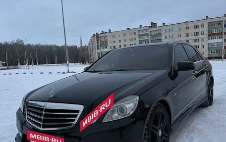 Mercedes-Benz E-Класс, 2011 год, 1 900 000 рублей, 5 фотография