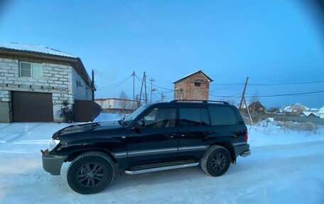 Toyota Land Cruiser 100 рестайлинг 2, 2001 год, 1 800 000 рублей, 4 фотография