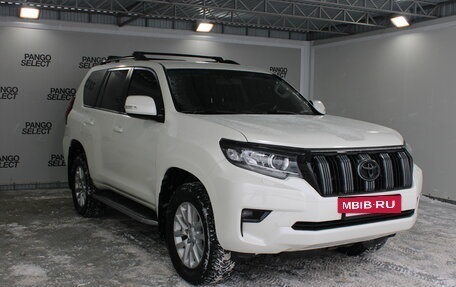 Toyota Land Cruiser Prado 150 рестайлинг 2, 2015 год, 3 768 000 рублей, 3 фотография