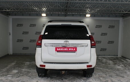 Toyota Land Cruiser Prado 150 рестайлинг 2, 2015 год, 3 768 000 рублей, 6 фотография