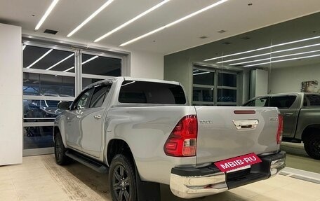 Toyota Hilux VIII, 2020 год, 4 200 000 рублей, 7 фотография