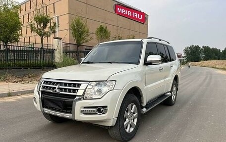 Mitsubishi Pajero IV, 2019 год, 3 999 123 рублей, 1 фотография