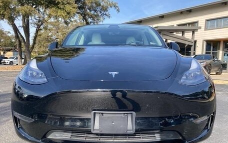 Tesla Model Y I, 2023 год, 5 950 000 рублей, 2 фотография