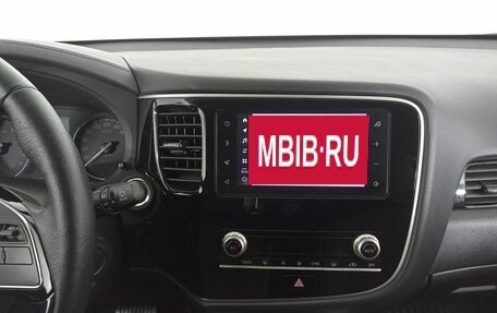 Mitsubishi Outlander III рестайлинг 3, 2021 год, 3 300 000 рублей, 15 фотография