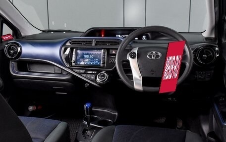 Toyota Aqua I, 2016 год, 1 319 000 рублей, 6 фотография