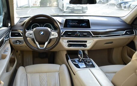 BMW 7 серия, 2016 год, 4 000 000 рублей, 6 фотография