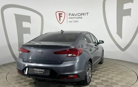 Hyundai Elantra VI рестайлинг, 2019 год, 1 900 000 рублей, 6 фотография