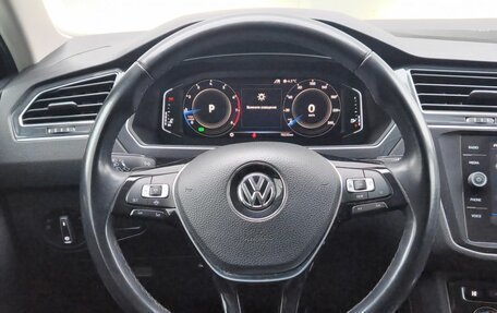 Volkswagen Tiguan II, 2018 год, 2 383 000 рублей, 15 фотография