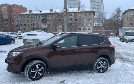 Toyota RAV4, 2017 год, 2 100 000 рублей, 5 фотография